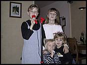 108-0835_img